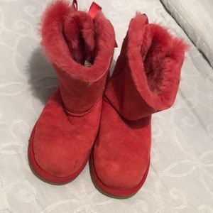 Kids uggs with bows